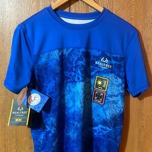 NWT - Realtree Fishing - Tshirt